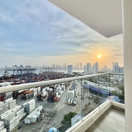 Lujoso Con Vista Excepcional Apartamento